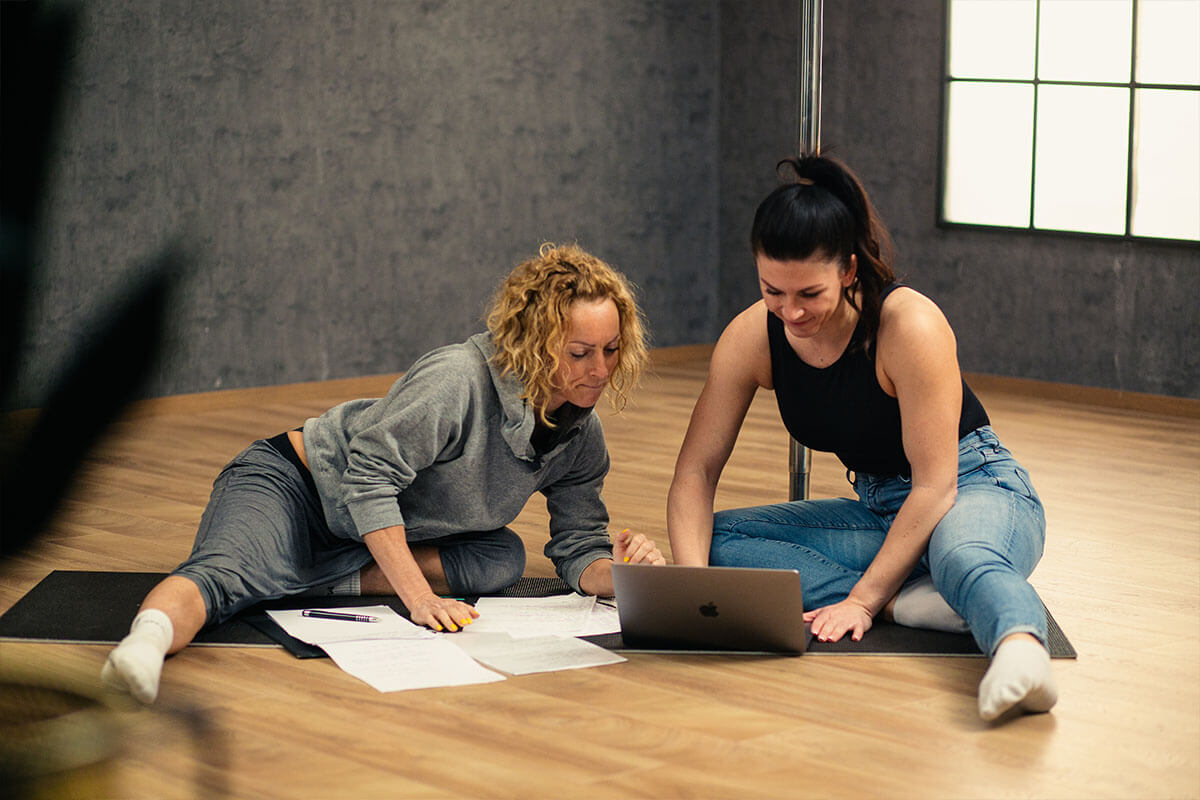 poleplace-going-international