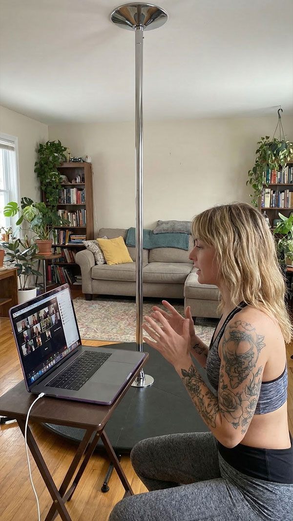 pole-dancing-live-class-with-poleplace-plus